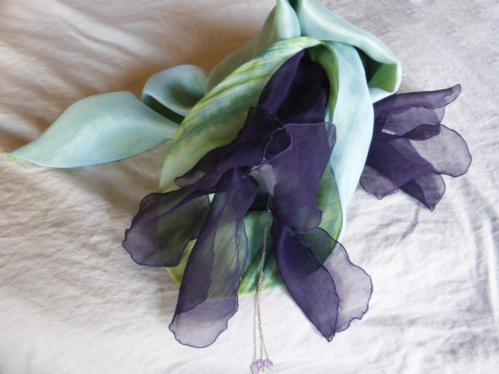 Présentation du foulard Iris, détail